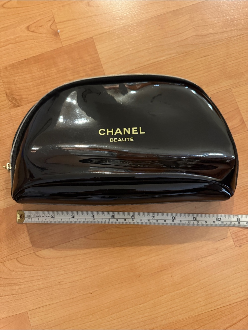 CHANEL Black Vernis Cosmetic Pouch with Gold CHANEL Beauté Logo